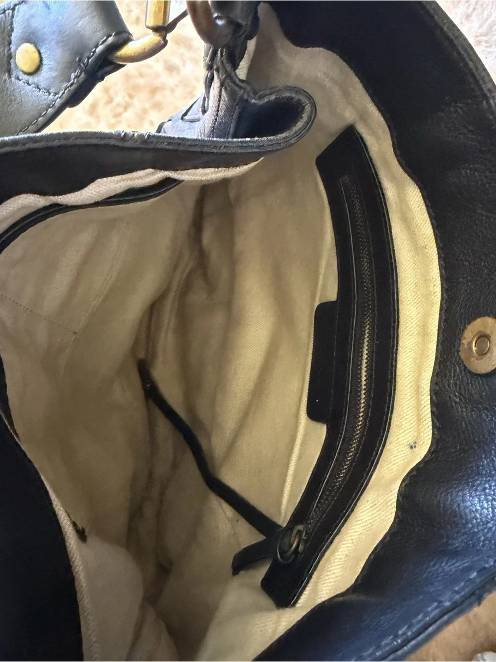 Micheal kors Classic Black Leather Hobo Bag - Spacious Everyday Tote